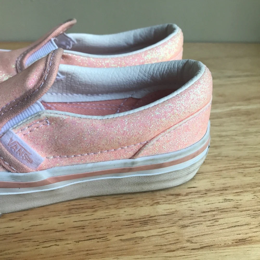 Vans Classic Slip-On Kids “Glitter - Apricot Nectar” Size: US 11.0 EUR 27.5